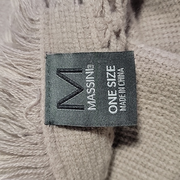 Masini - Picture 3 of 3